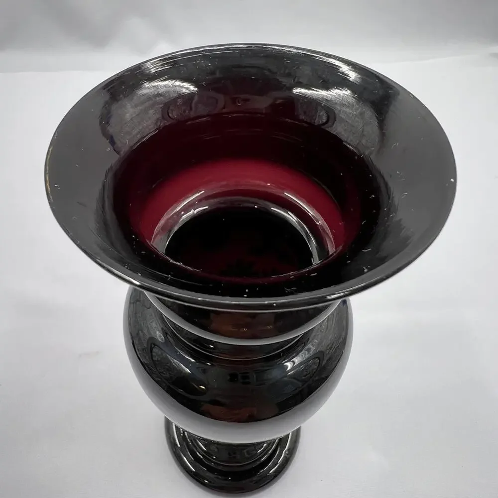 Vintage Black Glass Vase, Victorian era style handpainted floral decor - Picture 5 of 7